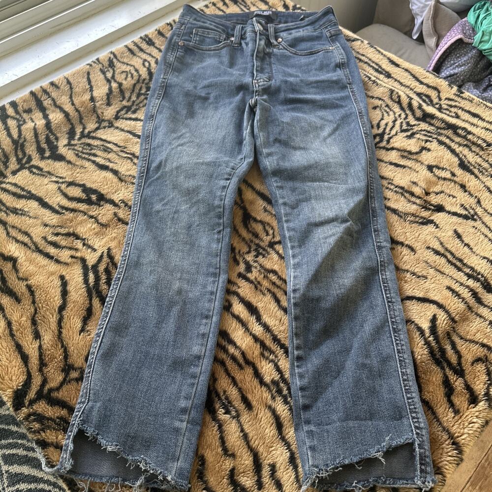 Judy Blue Denim Distressed Skinny Fit Stretch Jeans Raw Hem Size 3/26